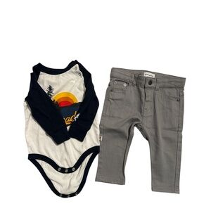 Hudson’s Bay  Bodysuit + Miles The Label Baby Jeans (0-6mos) [💥BUNDLE 2 items]